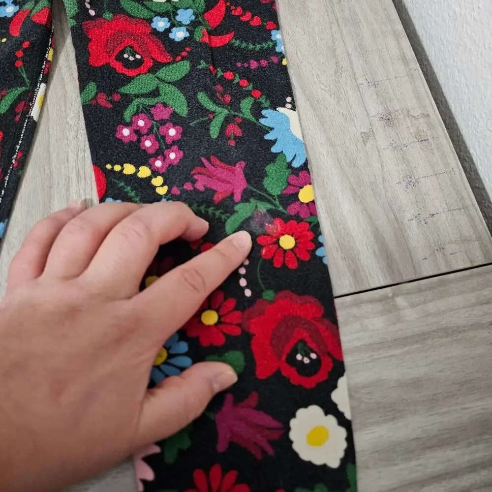 Hanna Andersson Pajama Set Black Red Blue Green Floral Flowers Festive Girls 6-7